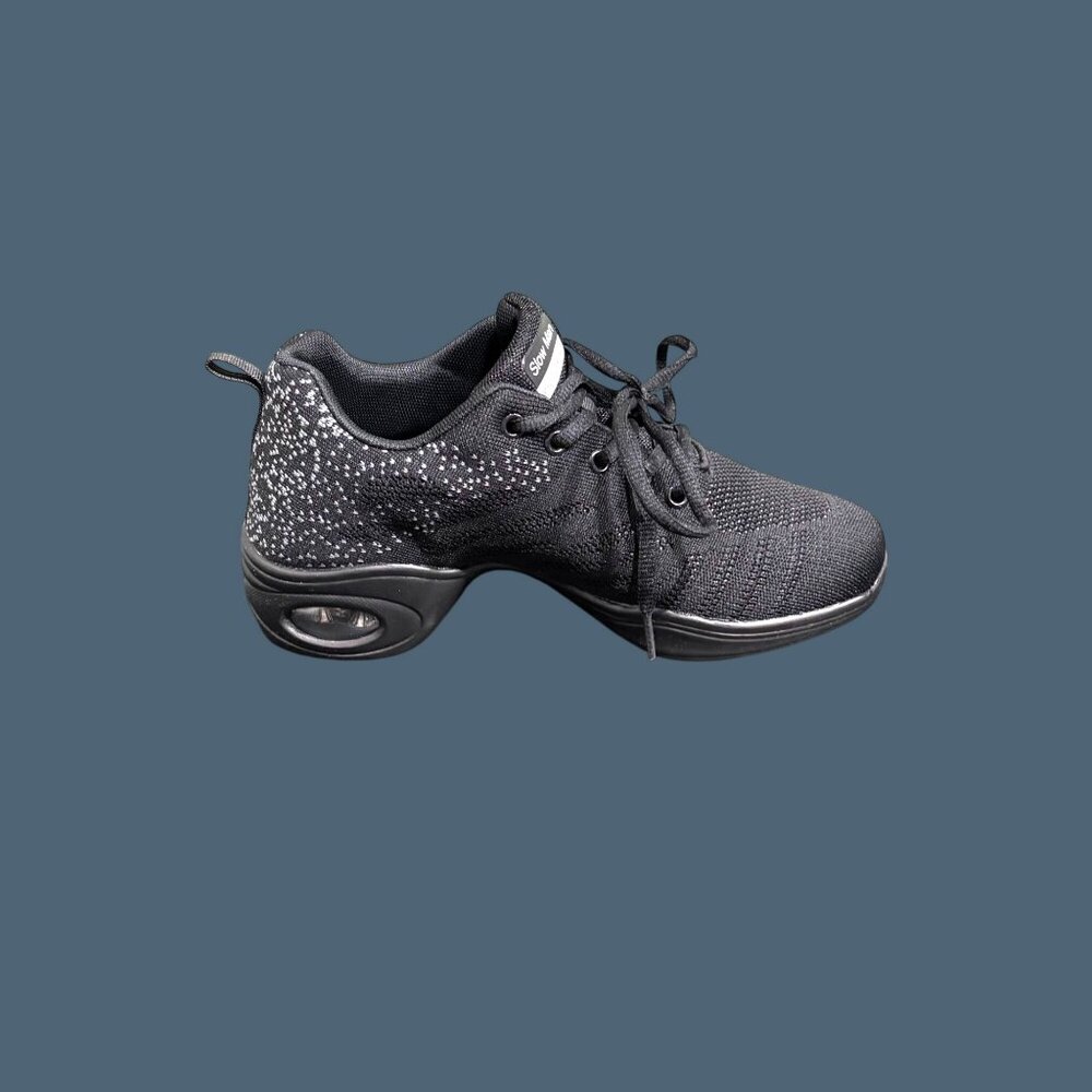 Slow Man Womens Black Athletic Sneakers Size 6.5 Lightweight Mesh Upper Comforta